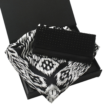 Emanuel Ungaro Ladies Purse and Scarf Gift Set